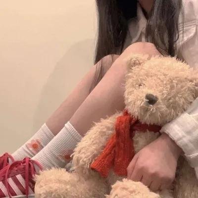 幸福的旁边 海报